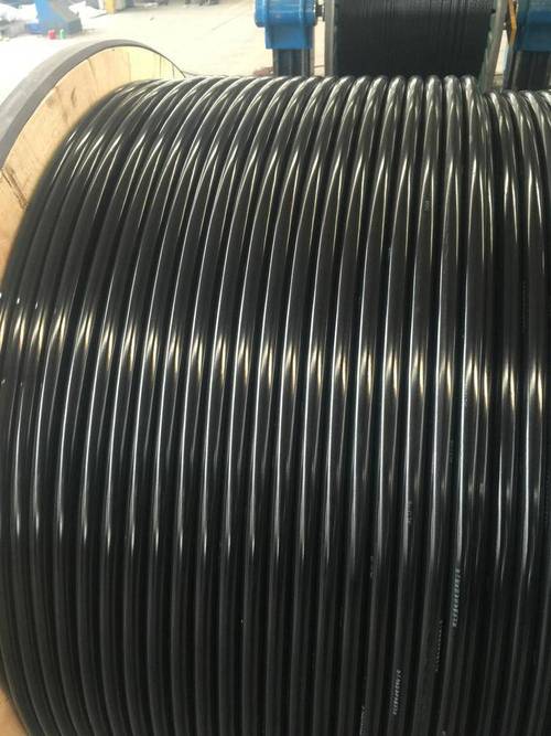 电力传输的“血脉” 解析架空绝缘导线、钢芯铝绞线与高压电缆